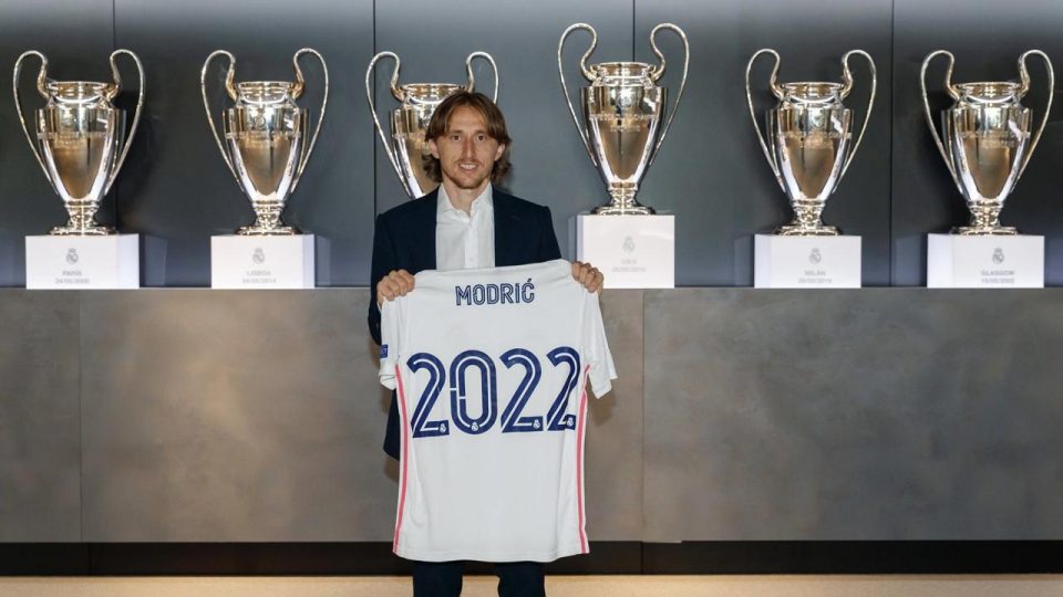 Luka Modric 1 yıl daha Real Madrid’de